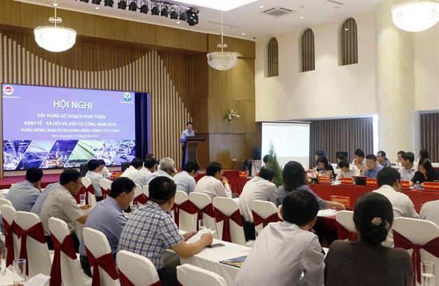 Mekong, southeast regions ask for quick release of public funds for infrastructure