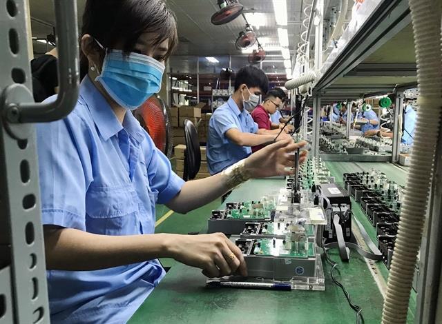 Viet Nam is Asias bright spot amid trade tensions: UOB report