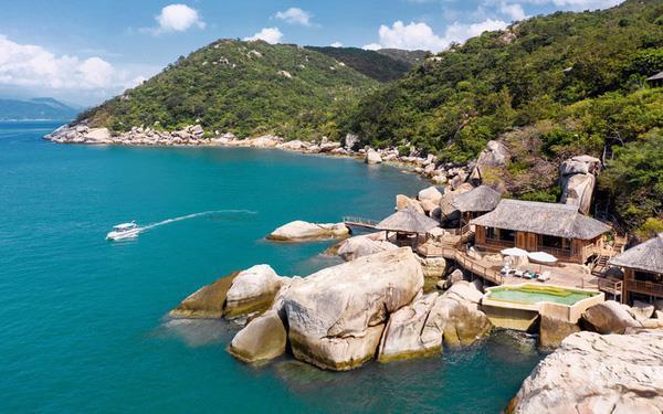 Travel, realty firm shares down despite directors buyback order