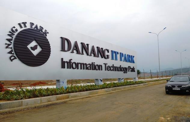 Viet Nam willing to welcome investment from Japanese IT firms: official