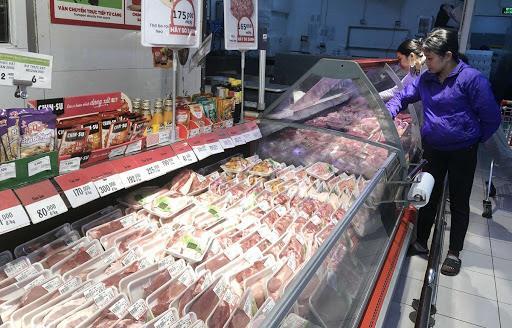 November CPI falls slightly on lower fuel prices