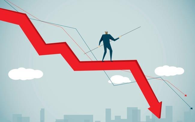 Vietnamese shares plunge on mounting investor fears