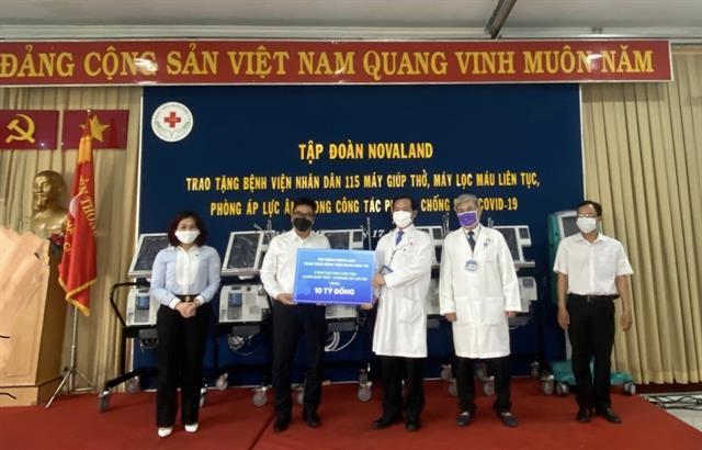 Novaland Group presents healthcare equipment to Peoples Hospital 115