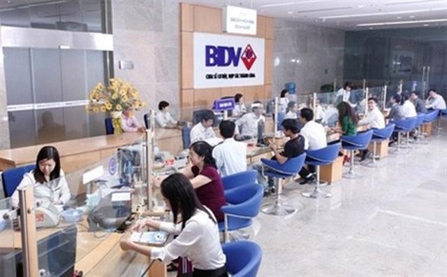 Shares rebound thanks to bottom purchases