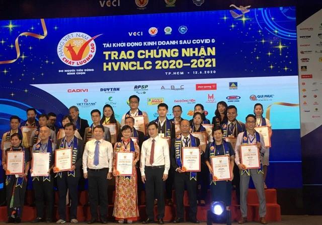 Vietnamese High-Quality Goods awards given away to more than 600 firms