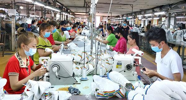 Dong Nais footwear export up in H1