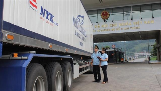 Viet Nam gains 6.5b trade surplus in 7 months