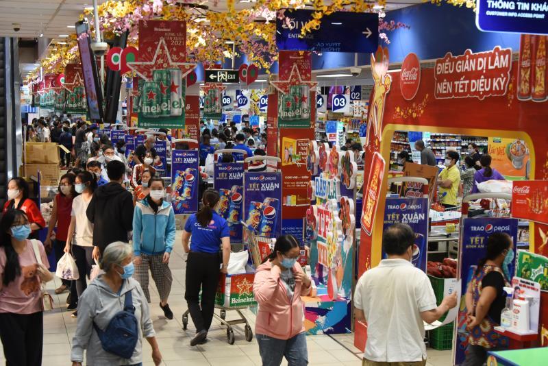 Co.opmart offers deep discounts on Tet goods