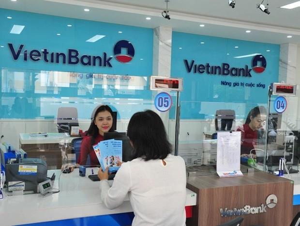 Personal bank deposits decline amid decreasing saving interest rates