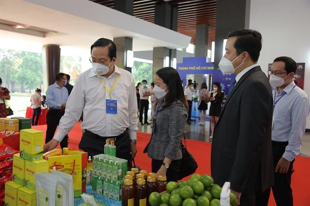 Forum considers how to link up HCM City, Mekong Delta