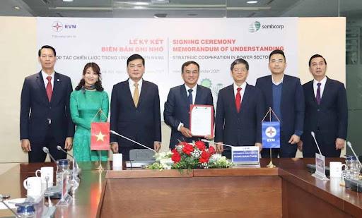EVN, Sembcorp Industries sign MoU on electricity cooperation