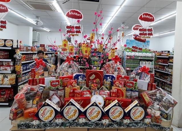 New Tet gift baskets to meet locals changing demands