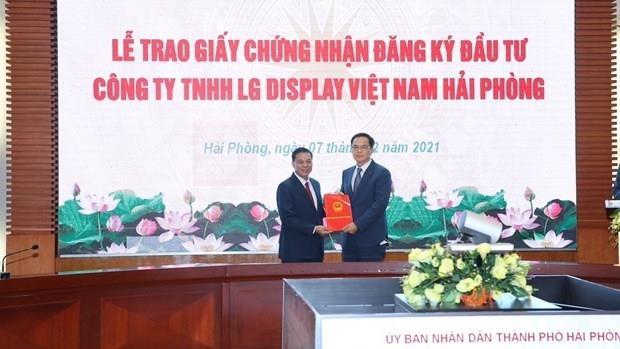 Hai Phong grants investment approval to LG Displays project