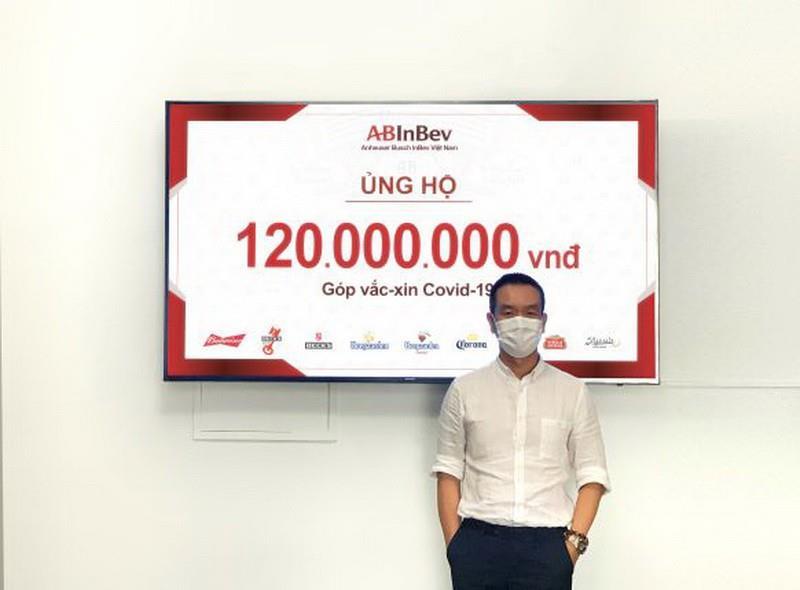 Anheuser-Busch InBev donates 5,200 to Tuoi Tre newspaper fund for Covid vaccination