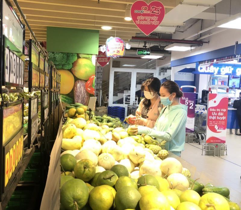 Saigon Co.op offers big discounts on 5,000 essential goods to celebrate Co.opmart birthday