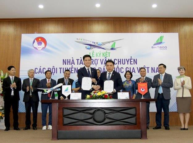 Bamboo Airways becomes national teams transporter