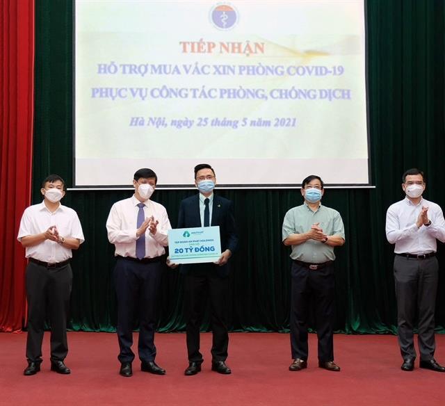 An Phat Holdings provides VND20 billion to buy COVID-19 vaccines