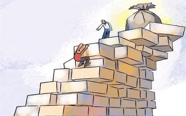 Experts urge wariness over firms offering lucrative investment opportunities