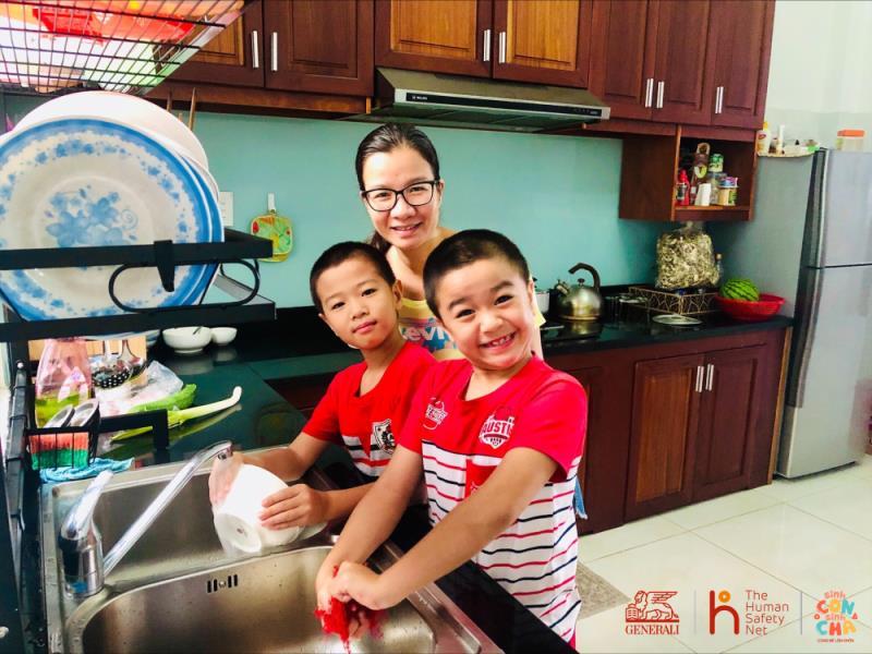 Generali Vietnam launches programme to support families with young children during COVID-19