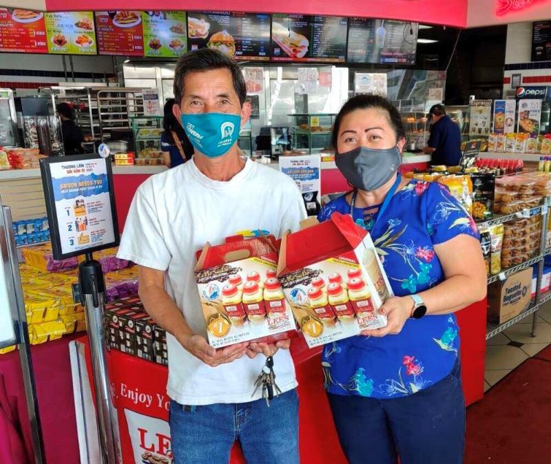 Lees Sandwiches launches fundraising campaign for COVID-19 victims in HCM City