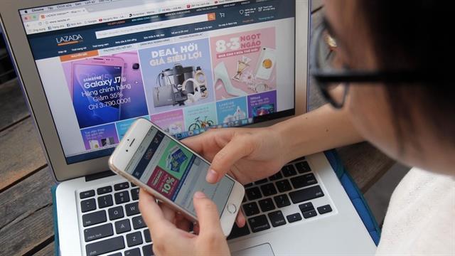 Online shopping rises 50% in Ha Noi during social distancing