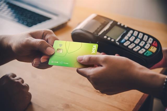 CIMB and Finhay co-operate to launch smart credit card application