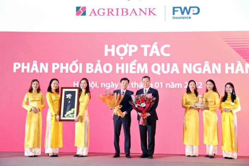 Agribank and FWD Vietnam announce partnership