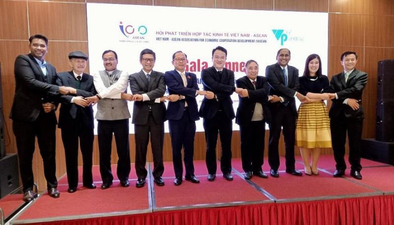 Promoting economic co-operation between Viet Nam and ASEAN 3