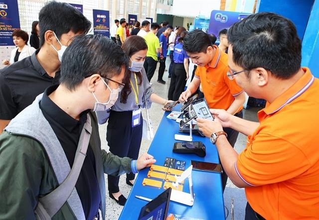 Sacombank showcases payment technologies at HCM City Innovation and Digital Transformation Week