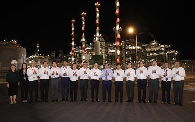 PM inaugurates important items of Southern Petrochemical Complex project