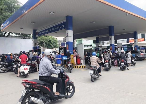 Petrolimex to extend operation hours