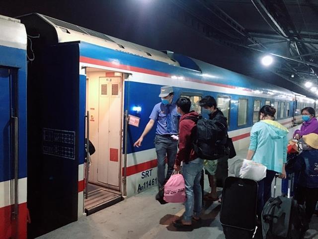 Railway firms report shrinking losses