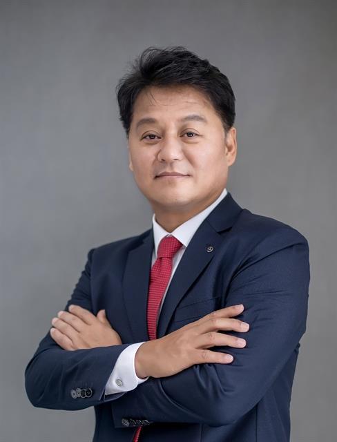 Shinhan Bank gets new chief