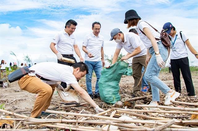 Panasonic Group announces global CO2 emission reduction goal