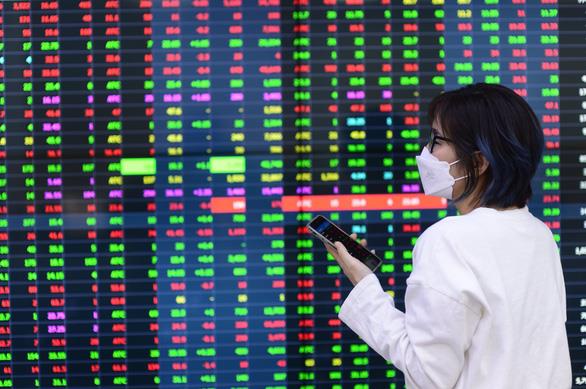 Stock exchanges to disclose self-trading data before May 23