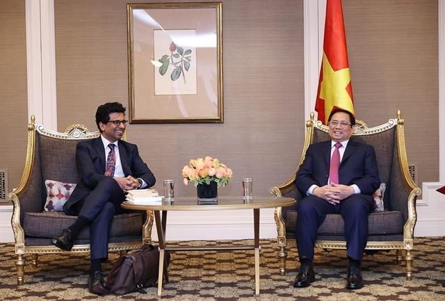 Microsoft wants to cooperate with Viet Nam in digital transformation, cybersecurity, green economy: Executive