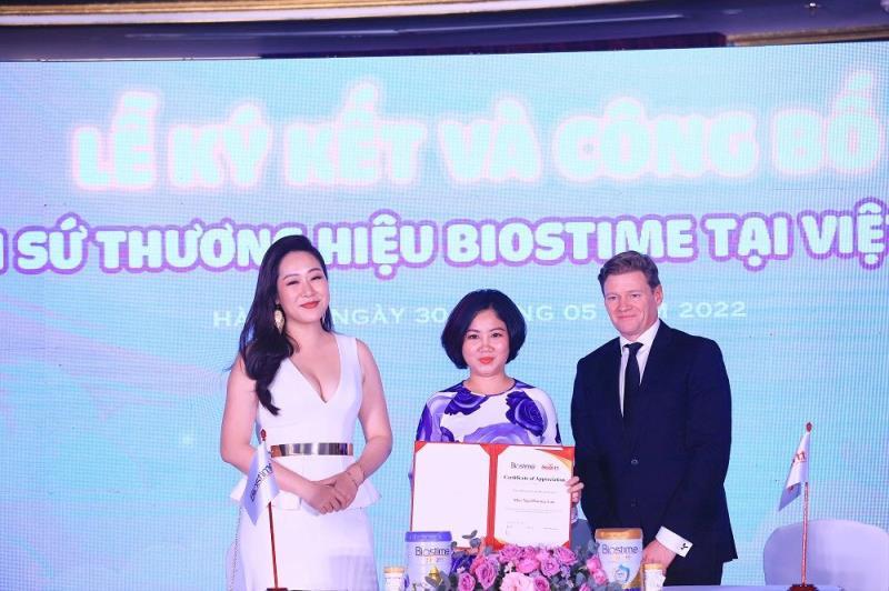 Health  Happiness Group introduces Biostime brand in Viet Nam