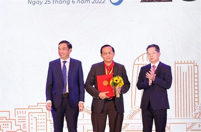 Vietjet announces new intl routes at Da Nang Investment Forum 2022