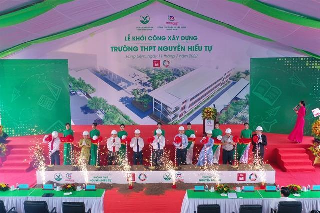 Trungnam Group sponsors high school, charity houses in Vinh Long