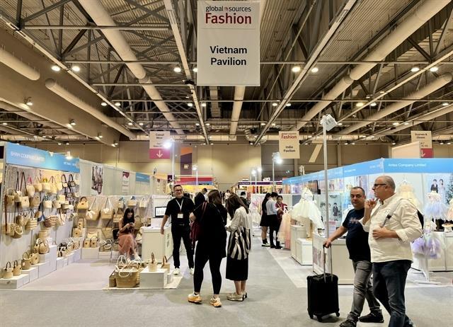 Vietnamese manufacturers showcase products at Asias largest fashion show