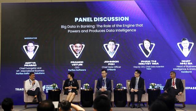Technology helps reshape the future of banking: experts