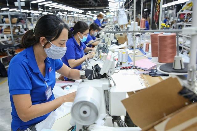 Garment exports slump in first quarter