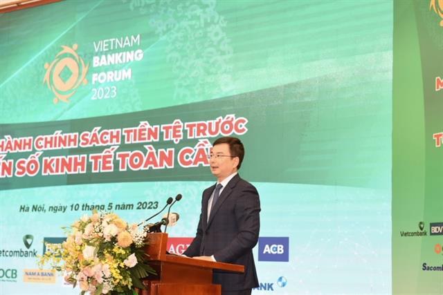 Banking industry takes on economic challenges