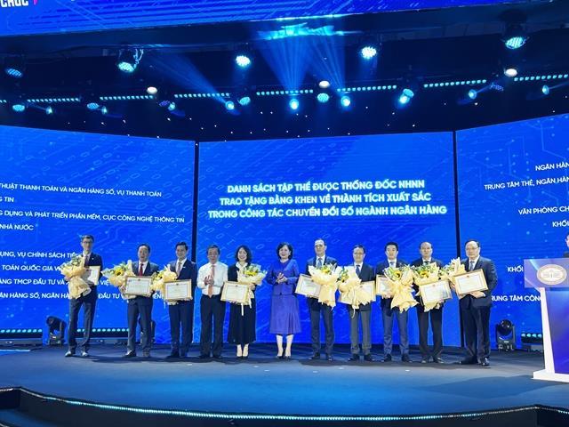 Shinhan Bank receives SBVs certificate of merit for digital transformation