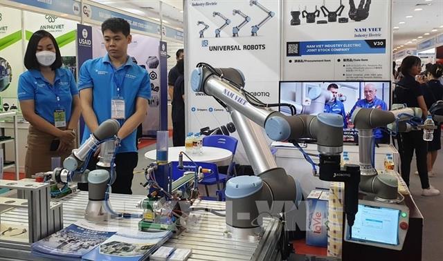 Ha Noi supports industrial development