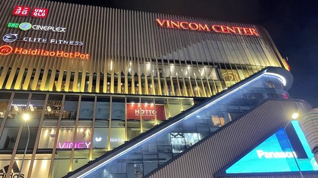 Realty stocks lead market gains as fresh week commences