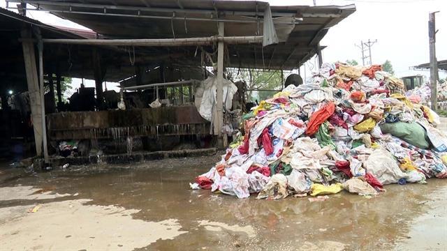 Informal recycling facilities do more harm than good environmentally