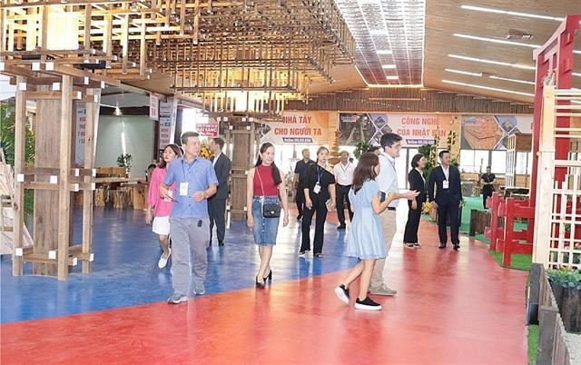 Wooden furniture expo opens in Viet Nam to meet growing domestic demand