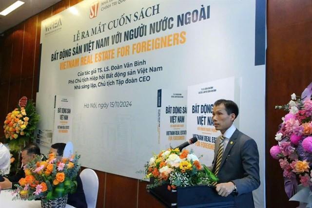 The book Việt Nam Real Estate For Foreigners launched
