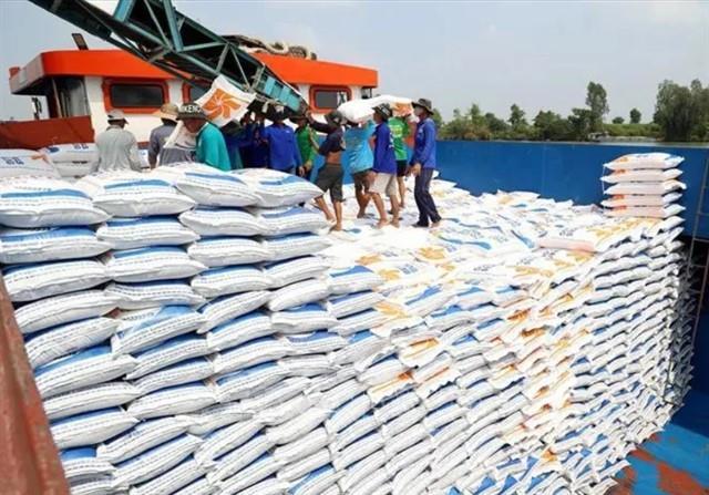 VN posts trade surplus of US23.31 billion in 10 months